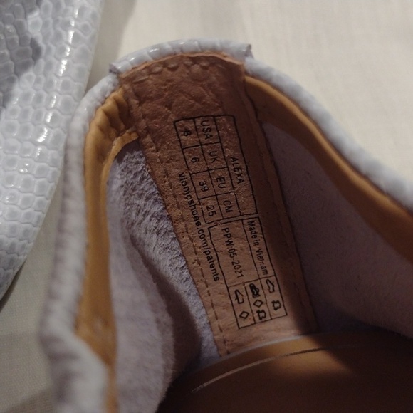 Vionic Alexa Ballet Flat Arctic Ice Serpentine Size 8 NWOT - Picture 6 of 6